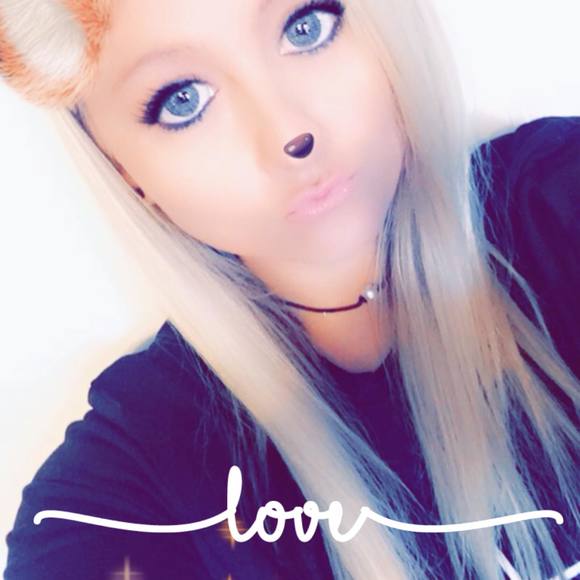 Meet your Posher, Haley - Picture 1 of 1